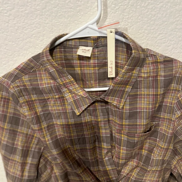 Blush BJ plaid twist front crop top - Picture 4 of 4